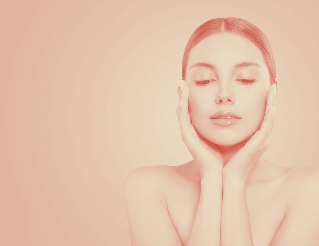 red-light-therapy-for-skin-tightening-what-to-know-before-you-try-it